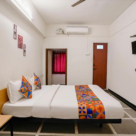 Fabhotel Saubhagya Inn Nashik Bagian luar foto