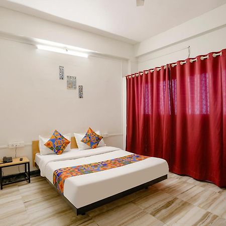 Fabhotel Saubhagya Inn Nashik Bagian luar foto