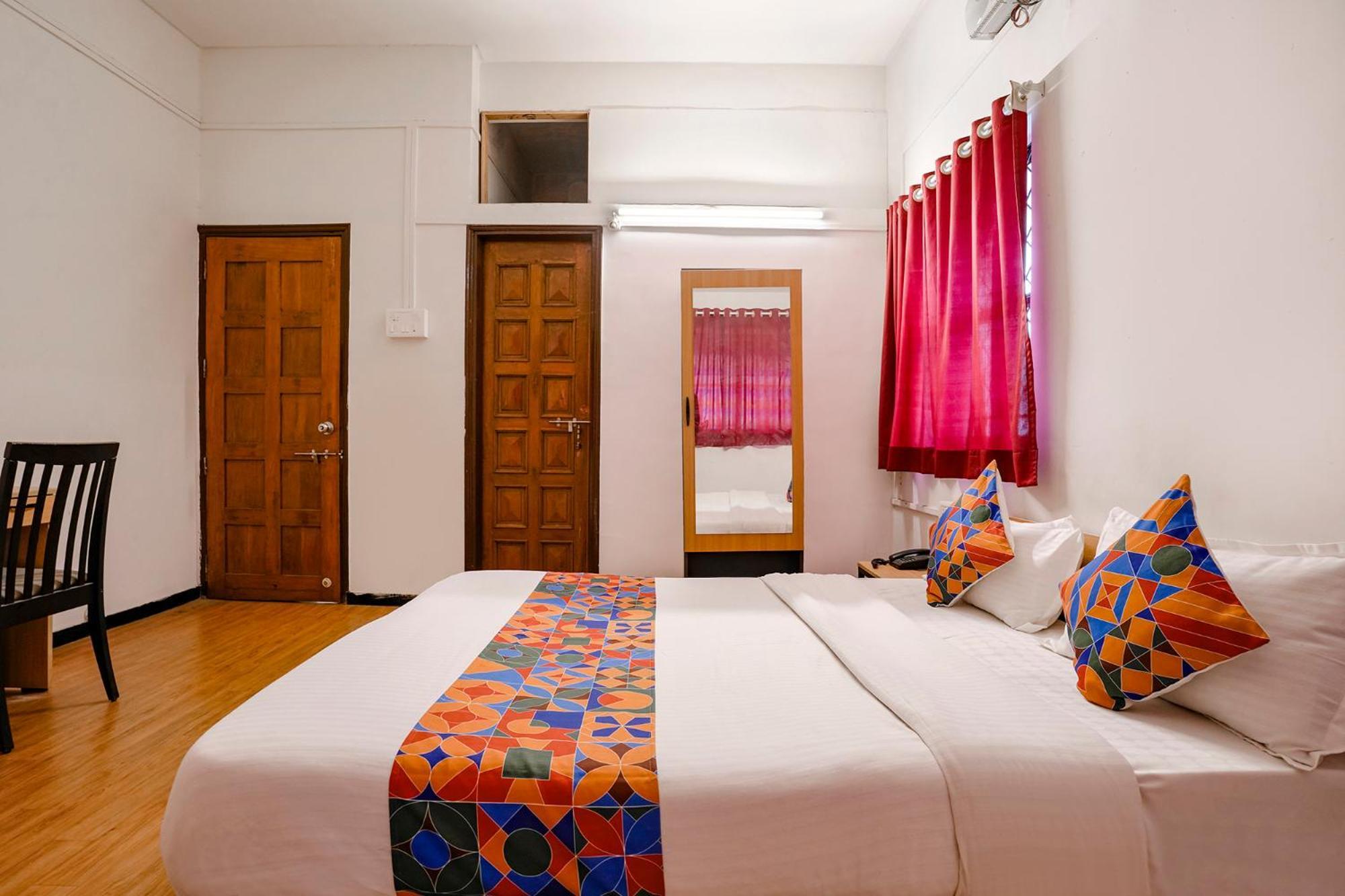 Fabhotel Saubhagya Inn Nashik Bagian luar foto