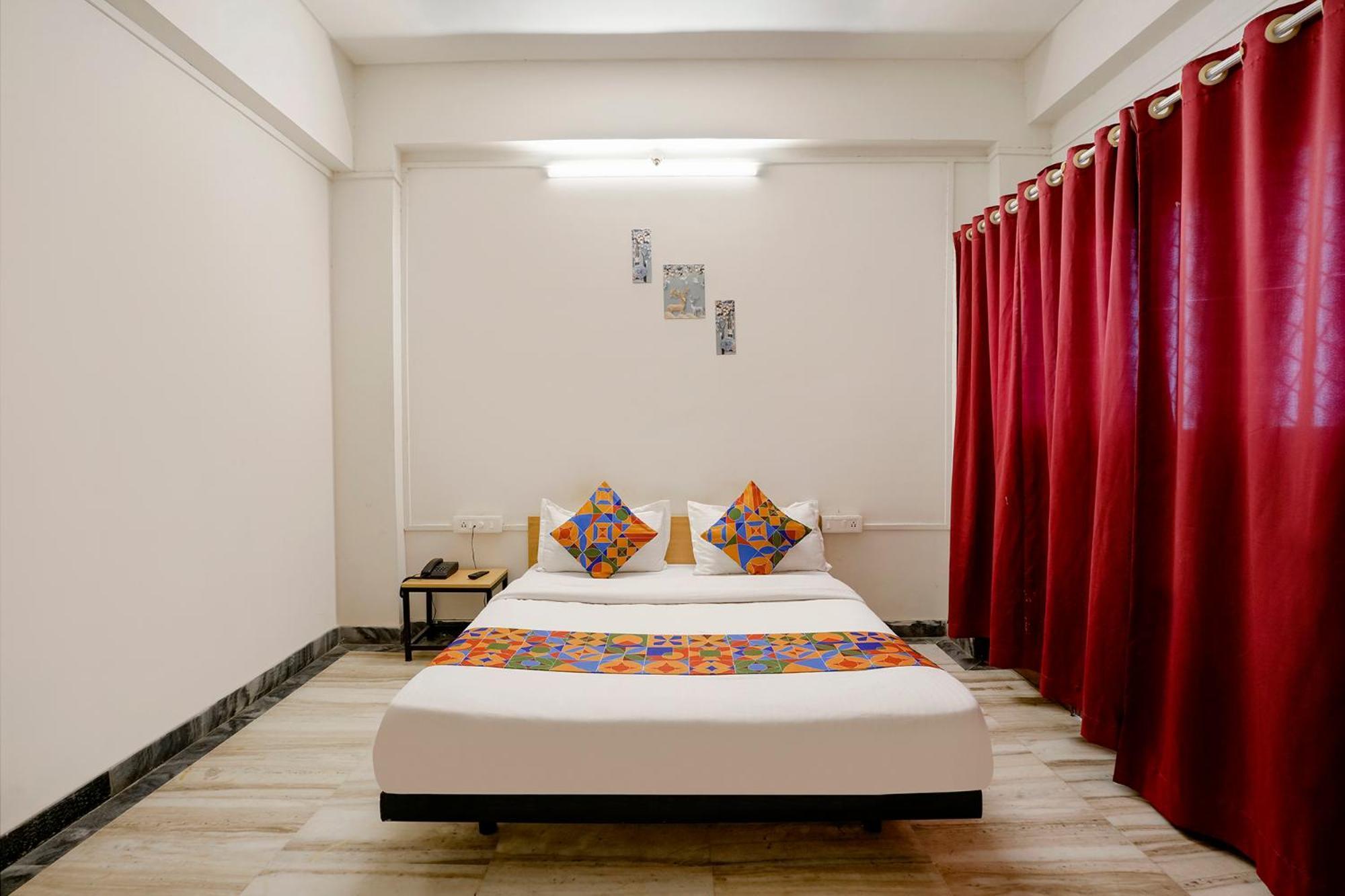 Fabhotel Saubhagya Inn Nashik Bagian luar foto