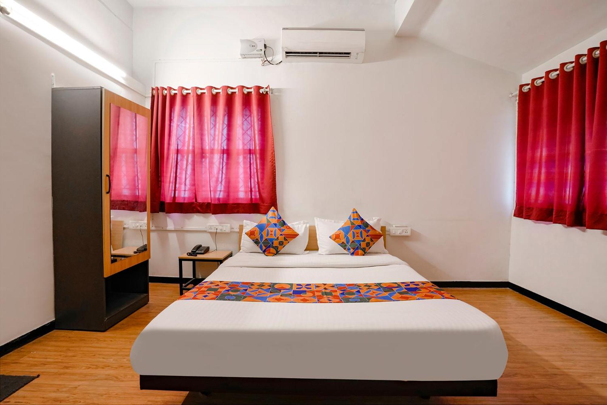 Fabhotel Saubhagya Inn Nashik Bagian luar foto