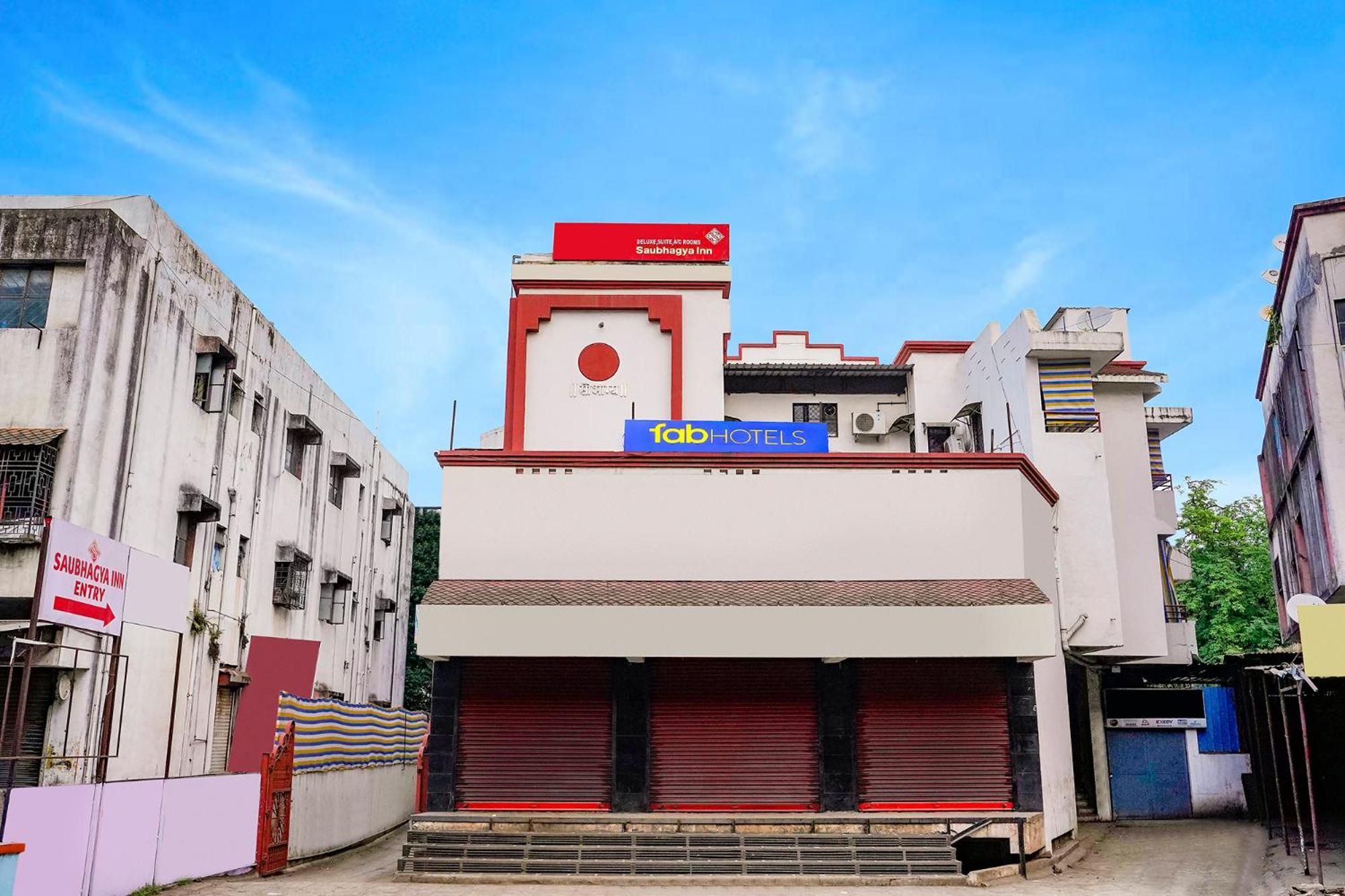 Fabhotel Saubhagya Inn Nashik Bagian luar foto